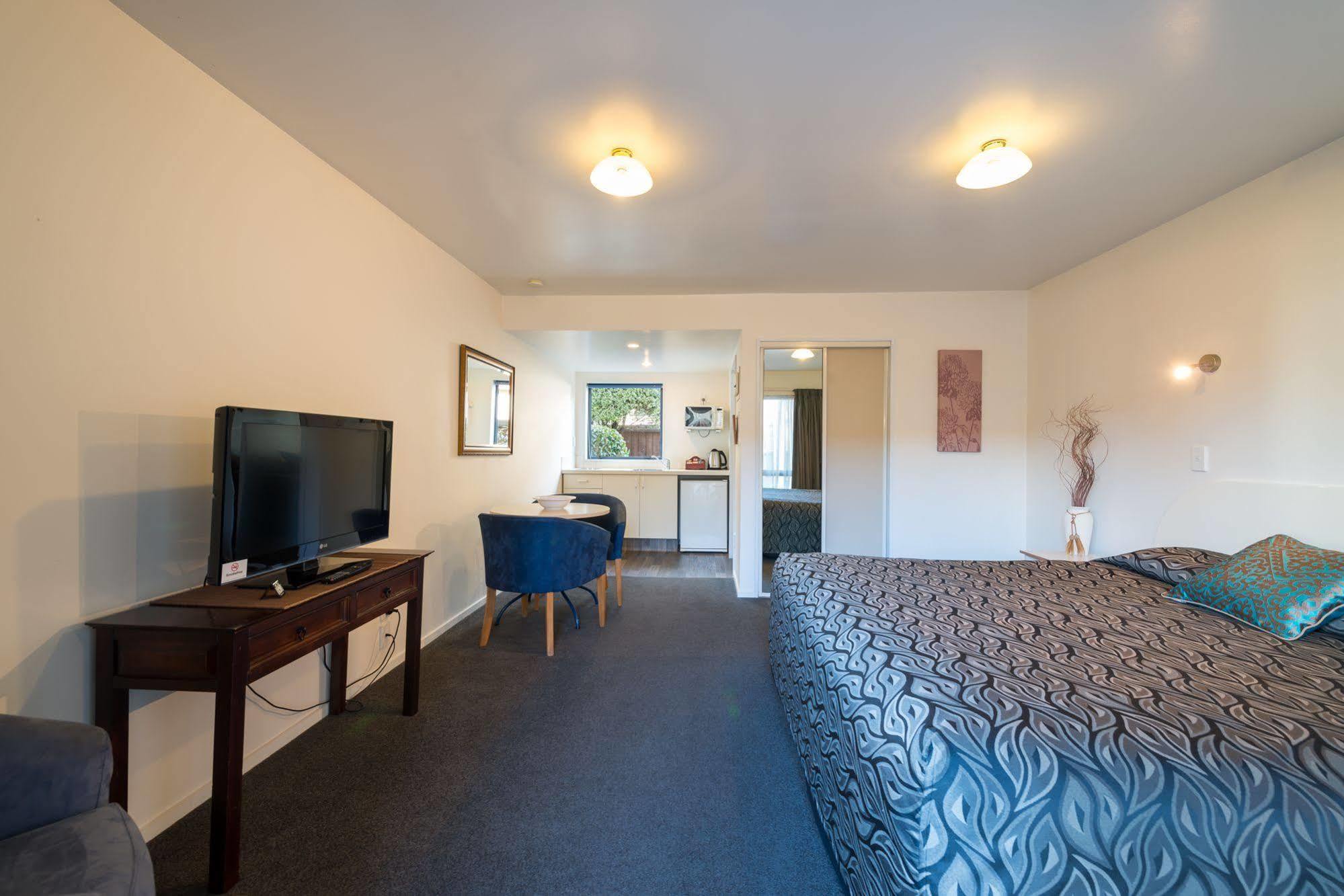 Annabelle Court Motel Christchurch Exterior photo
