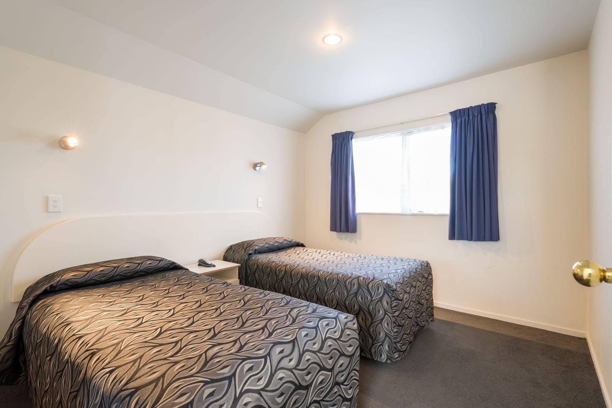 Annabelle Court Motel Christchurch Exterior photo