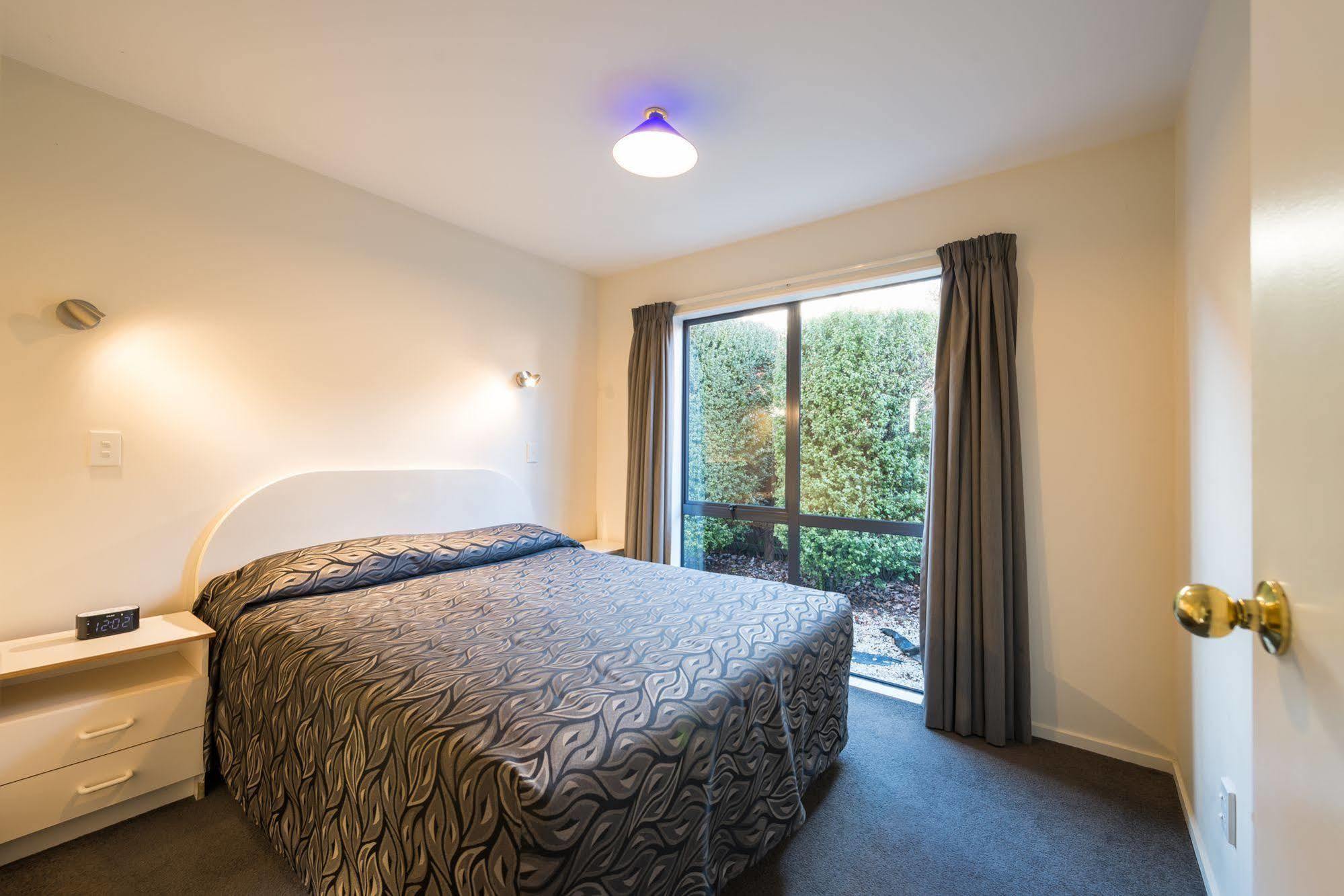 Annabelle Court Motel Christchurch Exterior photo