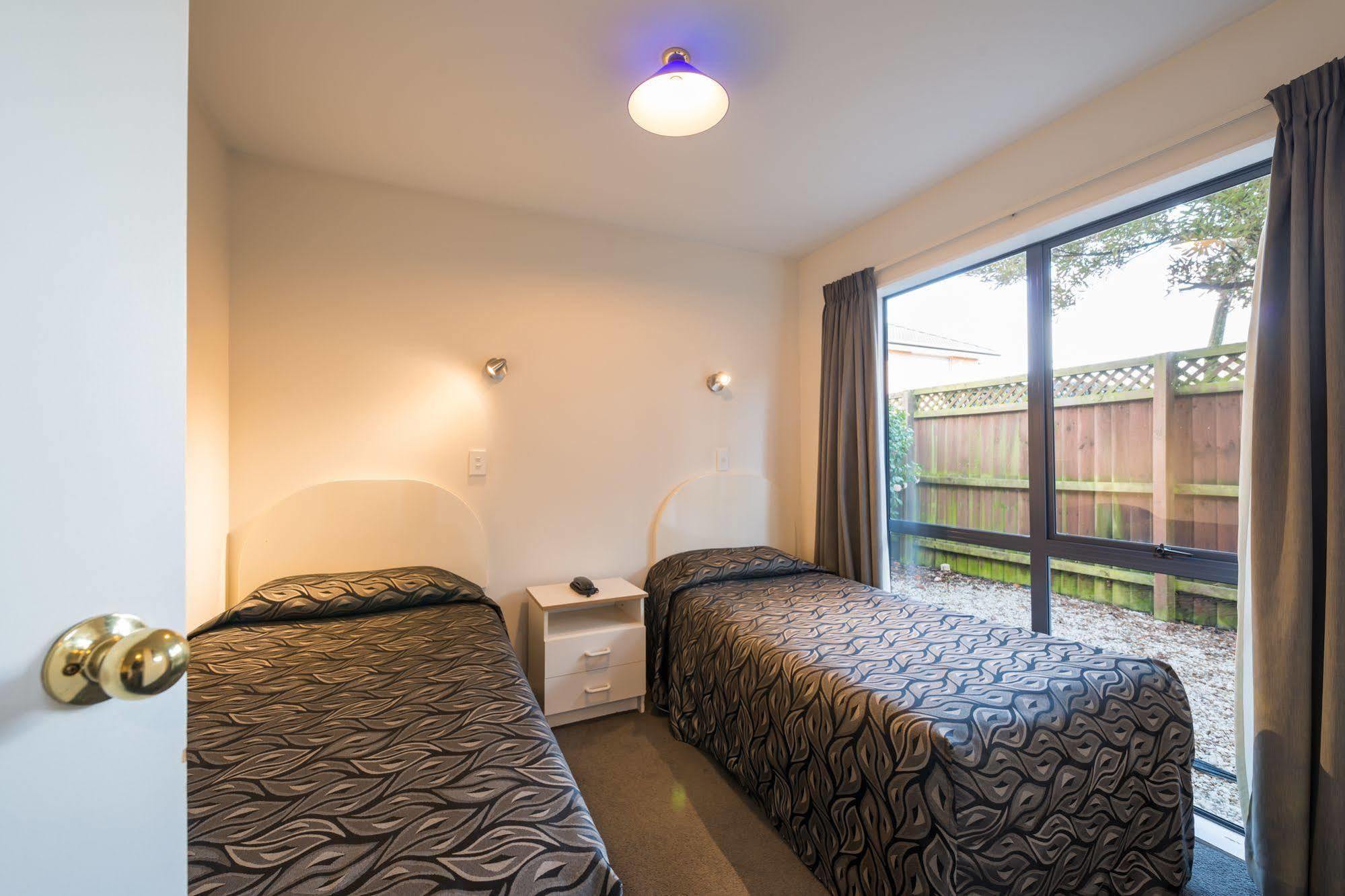 Annabelle Court Motel Christchurch Exterior photo